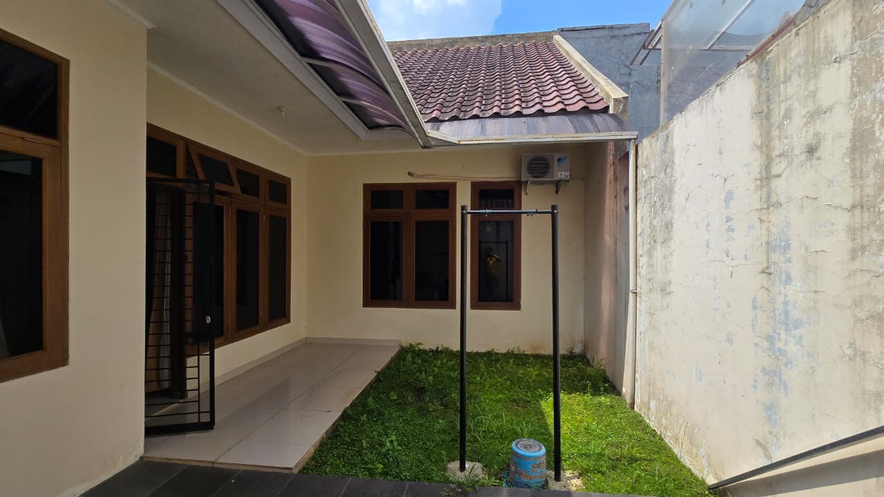 Disewakan Rumah Furnished One Gate System 5 Menit Kampus Unsoed