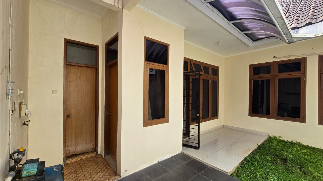 Disewakan Rumah Furnished One Gate System 5 Menit Kampus Unsoed