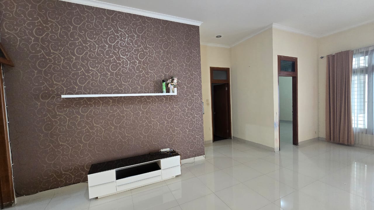 Disewakan Rumah Furnished One Gate System 5 Menit Kampus Unsoed