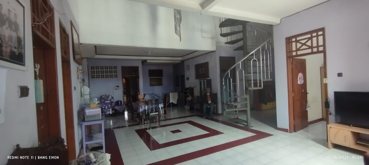 TANAH BANGUNAN KOMERSIL STRATEGIS SELANGKAH PASAR STAN MAGUWOHARJO