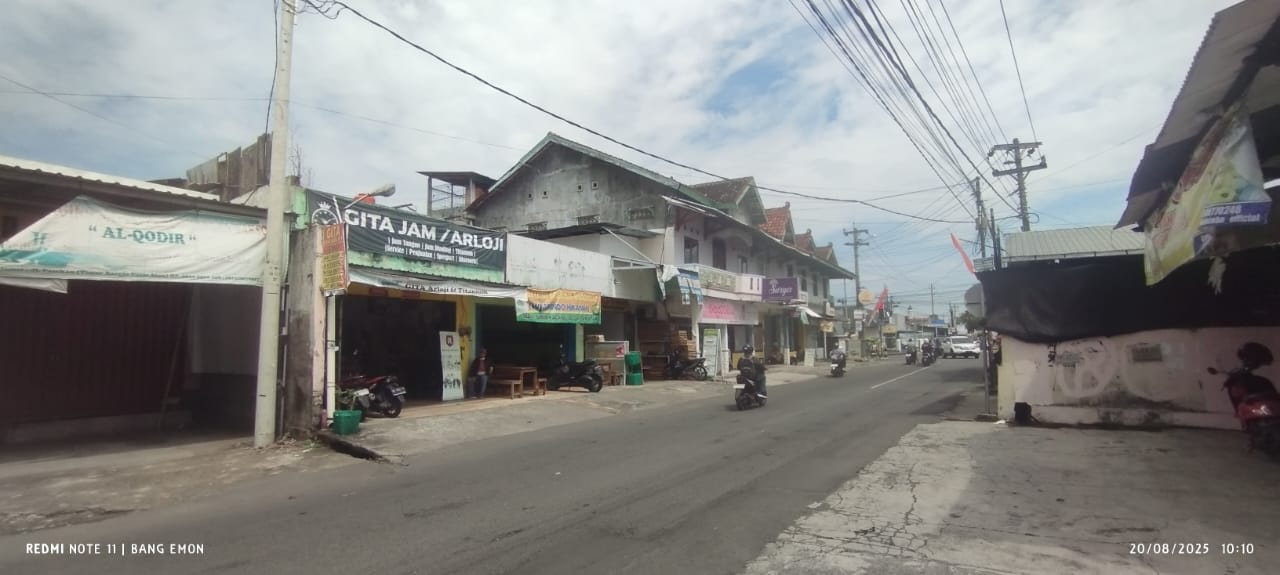 TANAH BANGUNAN KOMERSIL STRATEGIS SELANGKAH PASAR STAN MAGUWOHARJO