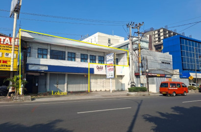 Disewakan Gedung Super Strategis 300 m Alun-alun Purwokerto