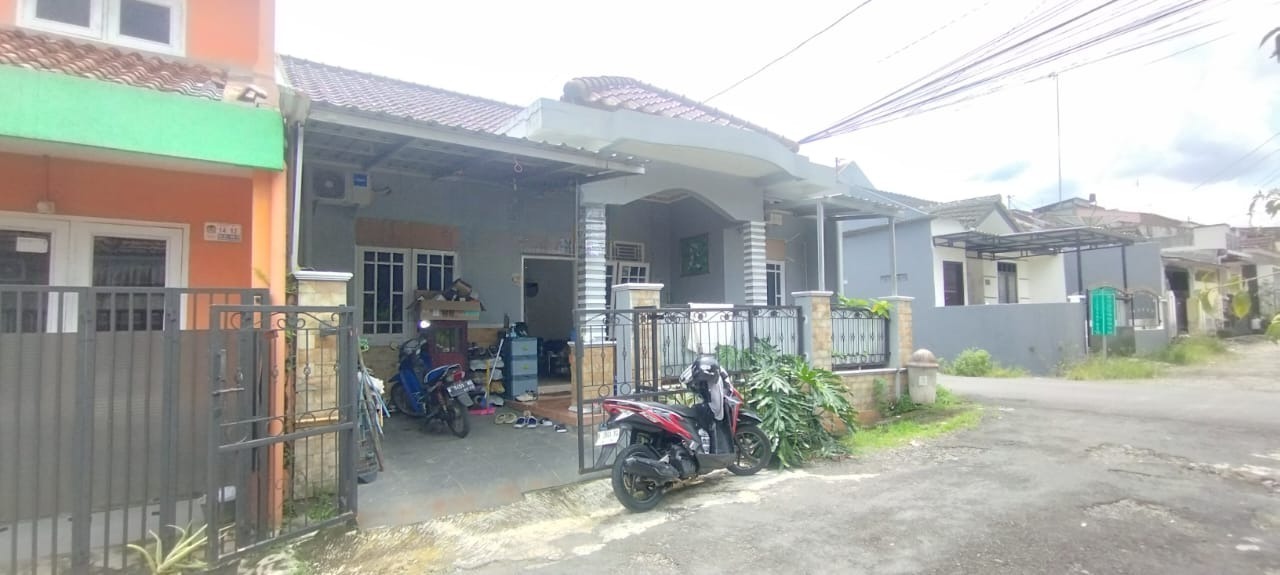 DIJUAL RUMAH HOOK 4 KAMAR, 8 MENIT STASIUN PURWOKERTO