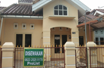 Disewakan Rumah 1,5 lantai Perum Puri Hijau Purwokerto