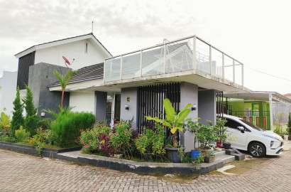 Dijual Rumah 2 lantai Minimalis Modern Perum Elite Purwokerto - Graha Timur
