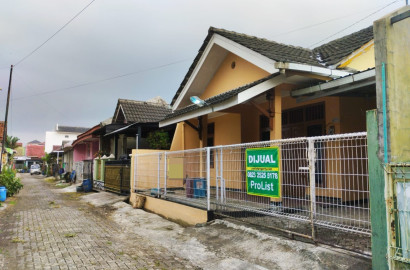 Dijual Rumah Cocok Untuk Investasi Hari Tua Lokasi Dekat UMP - GTSI