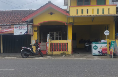 Rumah  2 Lantai Pinggir Jalan Raya Dekat Stasiun Purwokerto - Bobosan