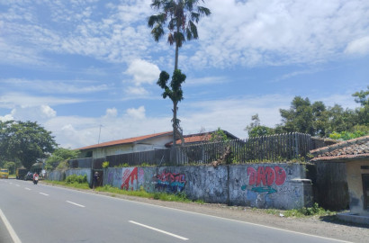 Dijual Tanah Bonus Rumah Sarang Burung Walet Pinggir Jl A Yani Adipala Cilacap - JL Penggalang