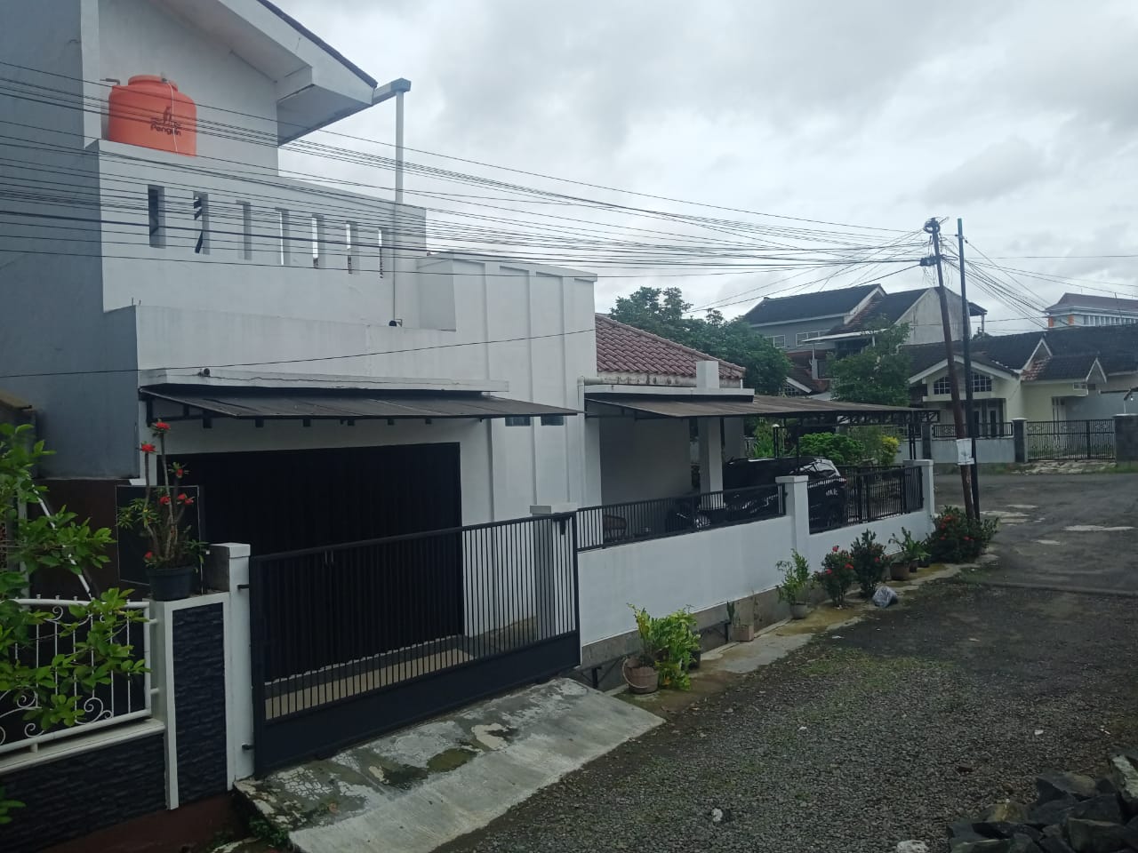 Dijual Rumah Cantik Apik Lokasi Huk Diperum Dalam Kota Purwokerto