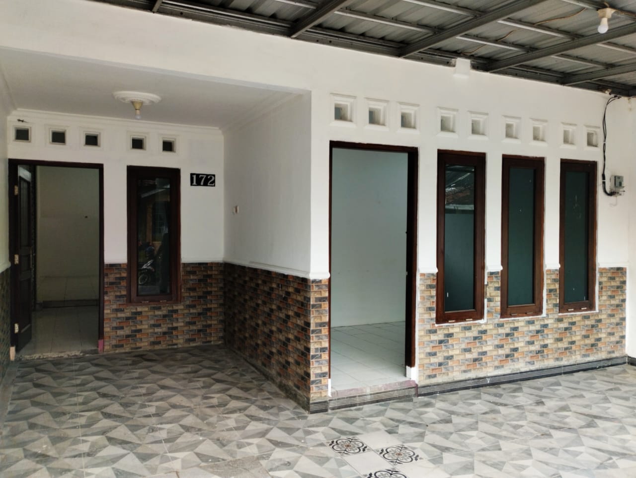 BU - Dijual Cepat Rumah Cantik Siap Huni Dekat Taman Kota Purwokerto