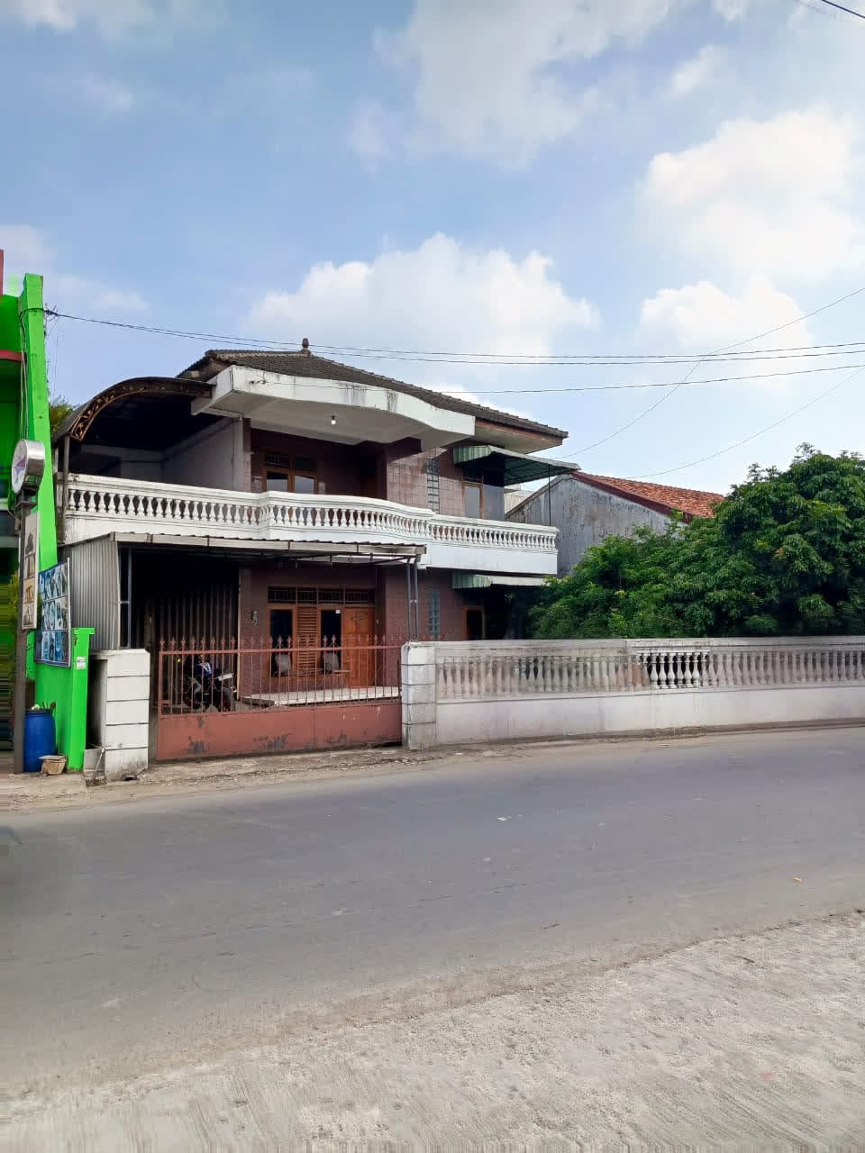 Dijual Rumah Strategis Pinggir Jalan Raya Purwokerto