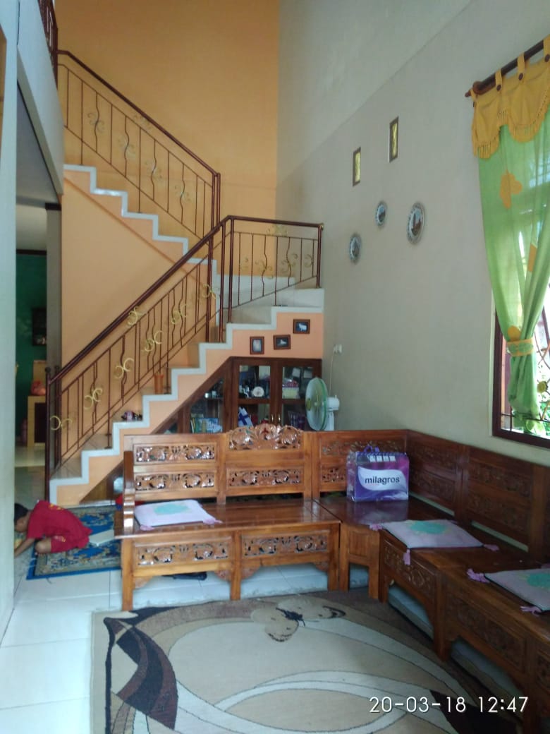 Dijual Rumah Cantik Hook 2 Lantai, 1,5 Menit Fakultas Kesehatan UMP