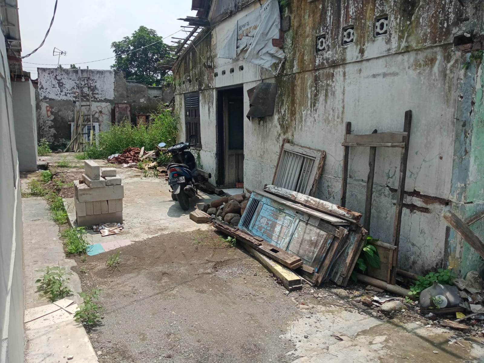 Dijual Tanah Bonus Bangunan Lebar Muka 25 Jalur Utama Purwokerto - Purbalingga