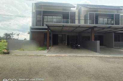 Rumah Baru Mewah Kawasan Elite Di Area Utara Purwokerto