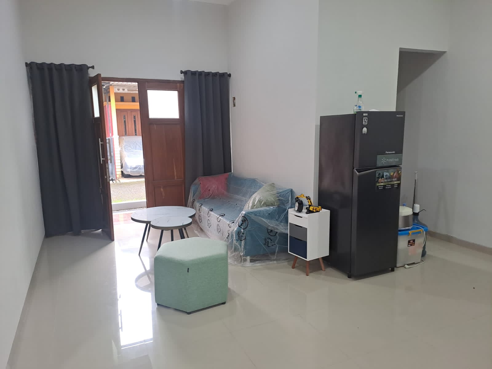 Disewakan Rumah Cantik Terawat Full Furniture Dekat Kampus UNSUD dan GOR