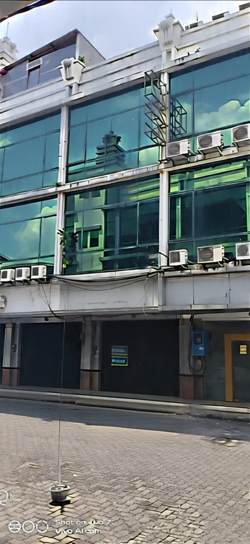 Ruko 3 Lantai Harga Murah Kawasan Komersial Area Semarang Selatan
