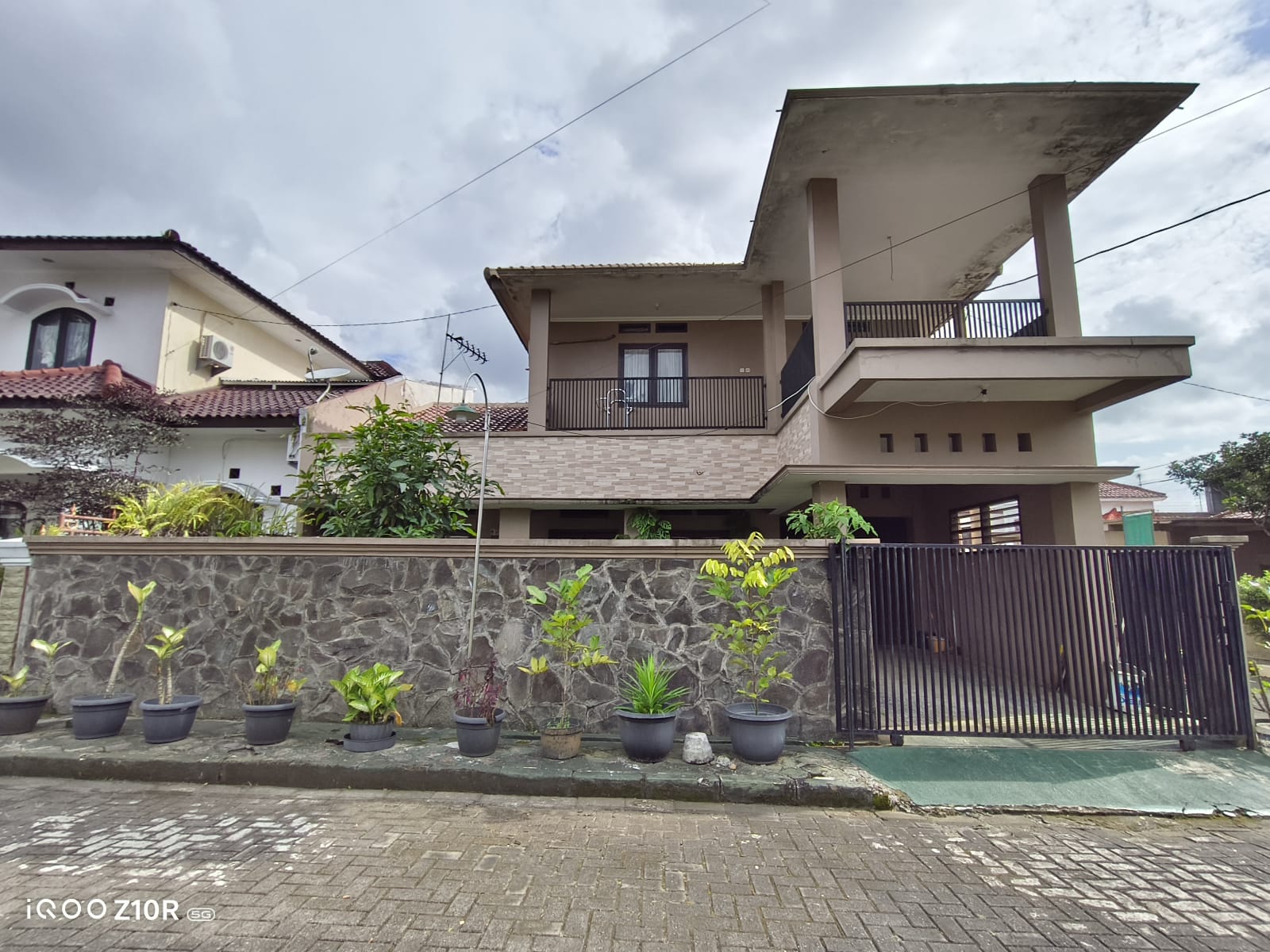 Rumah Perum Hook Tanah Luas Hanya 5 Menit Ke UNSUD