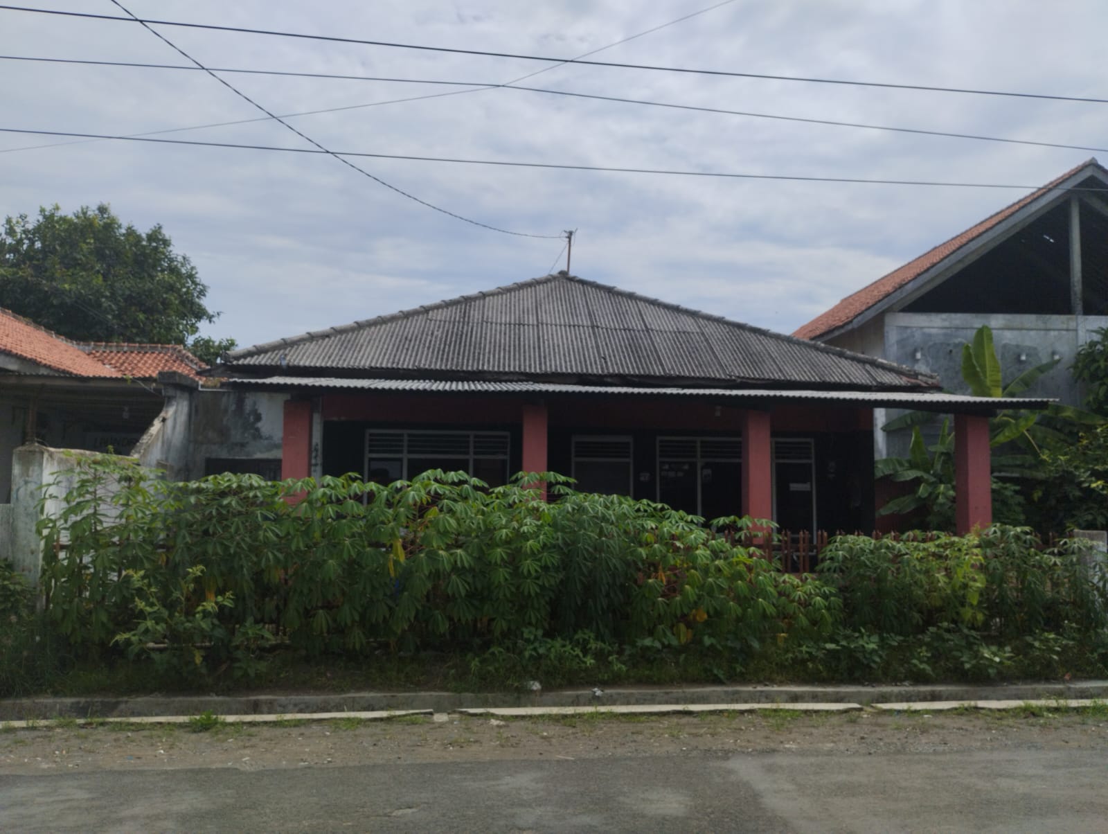 Dijual Rumah Tinggal Berikut Sarang Burung Walet di Cilacap Selatan - JL Kakap Cilacap Selatan