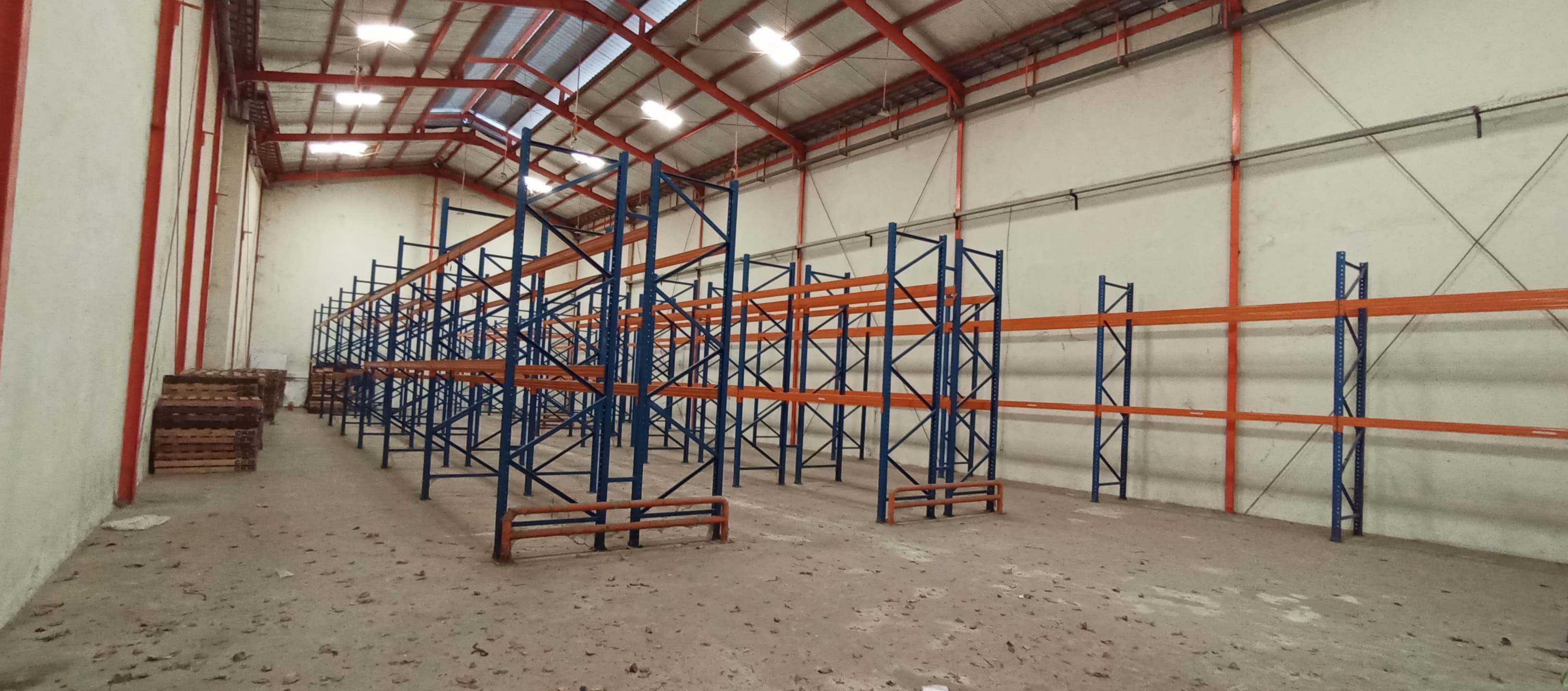 DIJUAL CEPAT! GUDANG & KANTOR 3 LANTAI SIAP PAKAI DI LOKASI STRATEGIS - KOTA CIREBON