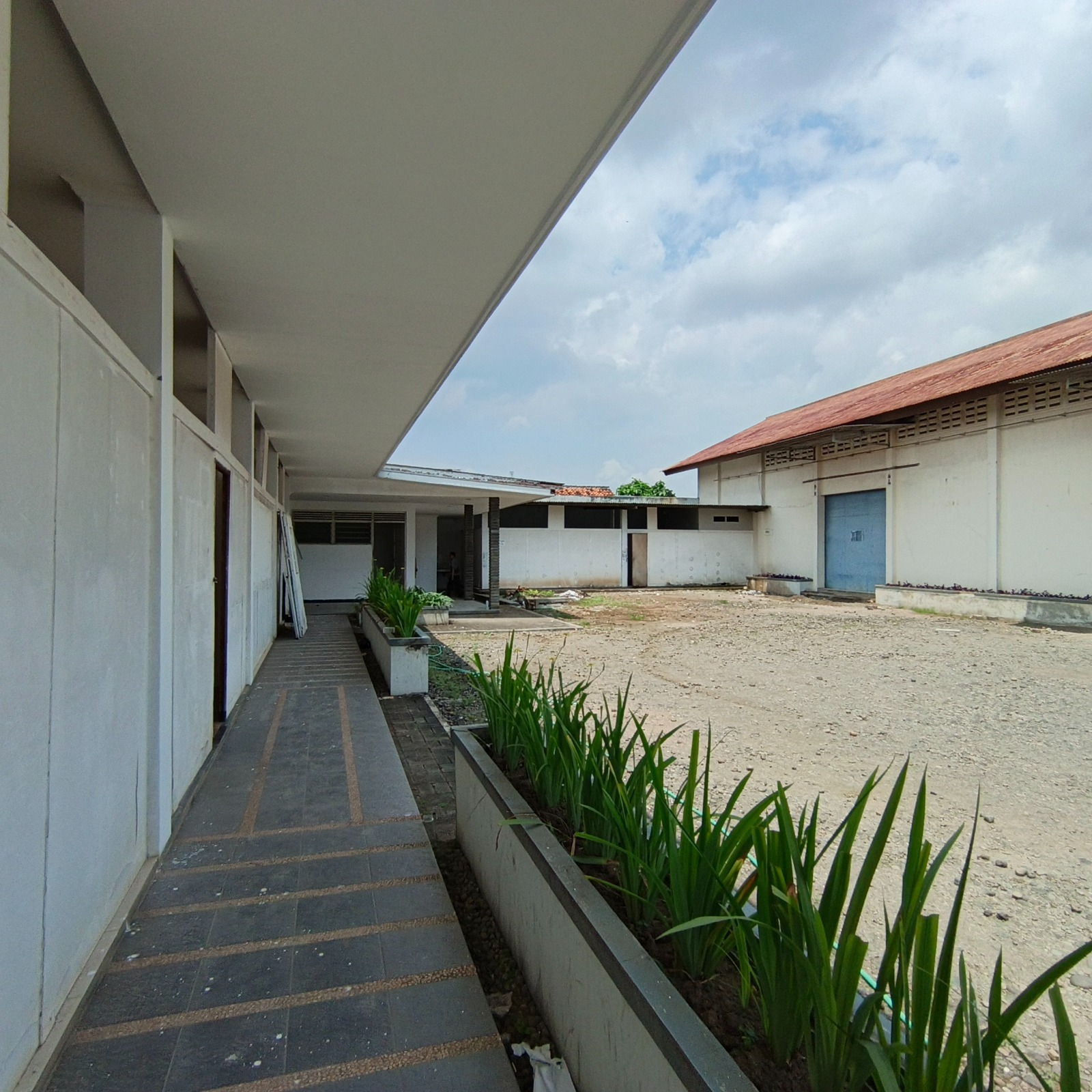 Cari Gudang Di Purwokerto? Disewakan Gudang Cocok Untuk Usaha Perdagangan