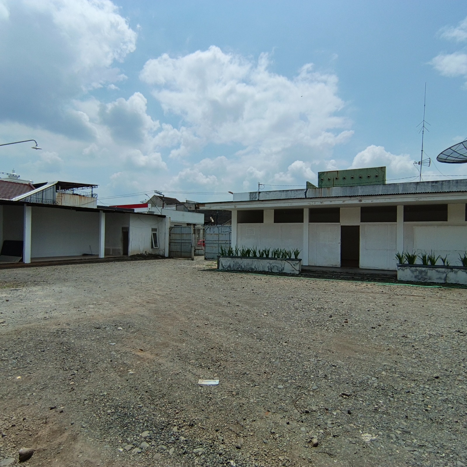Cari Gudang Di Purwokerto? Disewakan Gudang Cocok Untuk Usaha Perdagangan