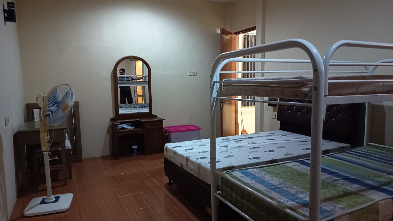 Dijual Ruko 2 Lanatai Terawat Bersih Pusat Perdagangan Purwokerto