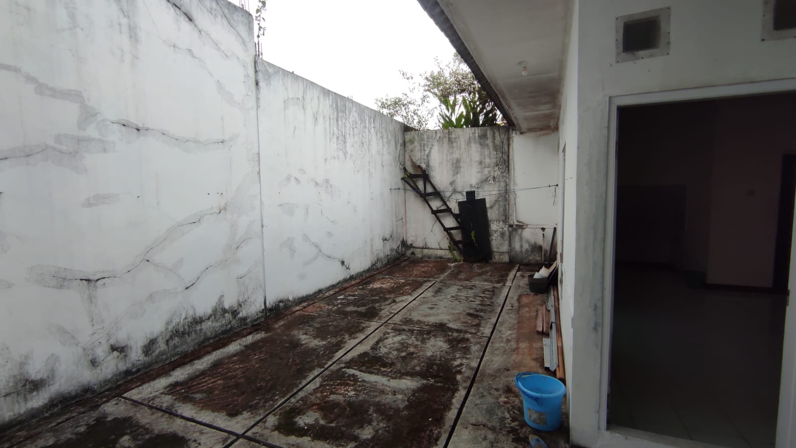 Rumah Disewakan - Siap Pakai Tinggal Masuk Saja - Lokasi Di Bumi Arca Indah