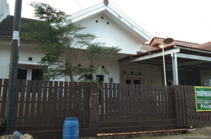 Rumah Disewakan - Siap Pakai Tinggal Masuk Saja - Lokasi Di Bumi Arca Indah