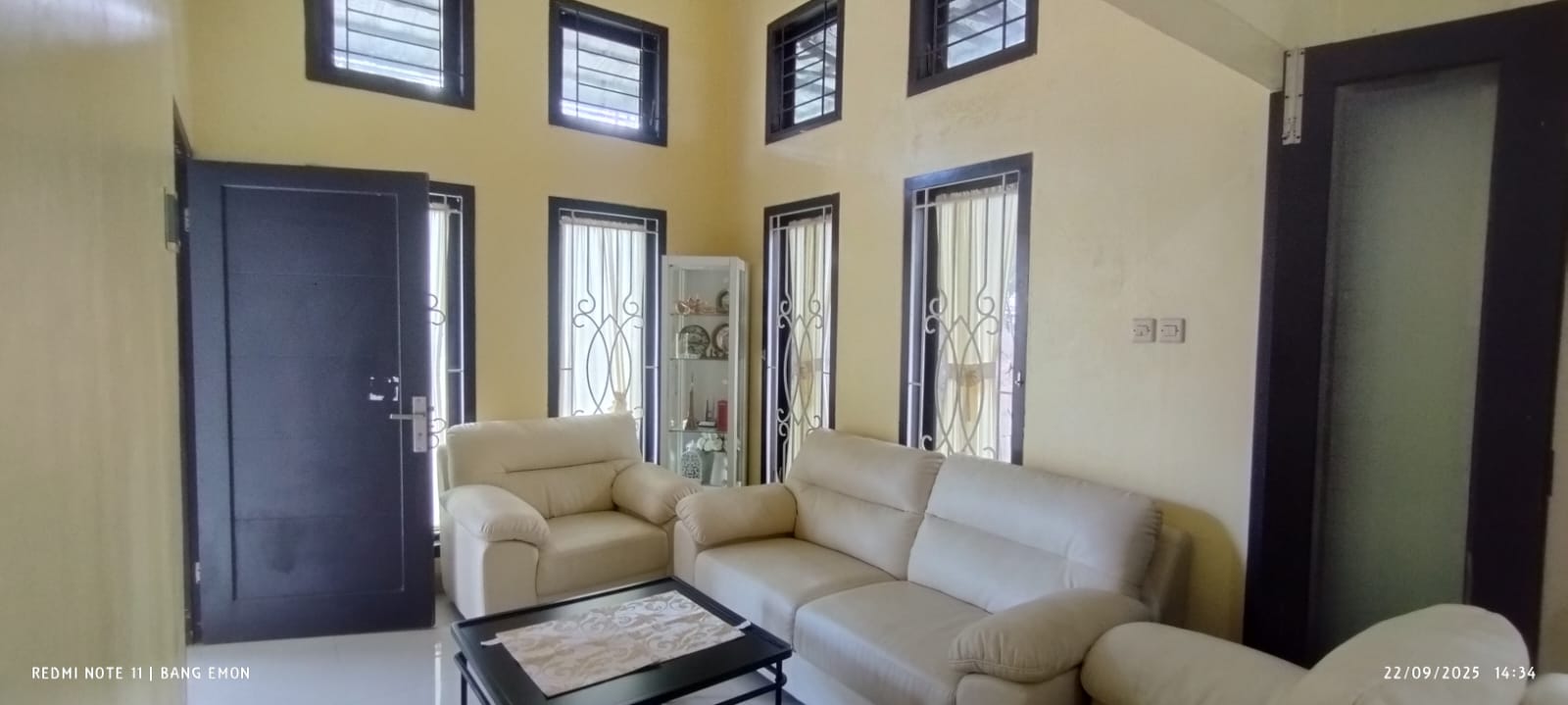 JUAL CEPAT RUMAH  KAMAR HOOK, 750 METER PASAR CERMEI