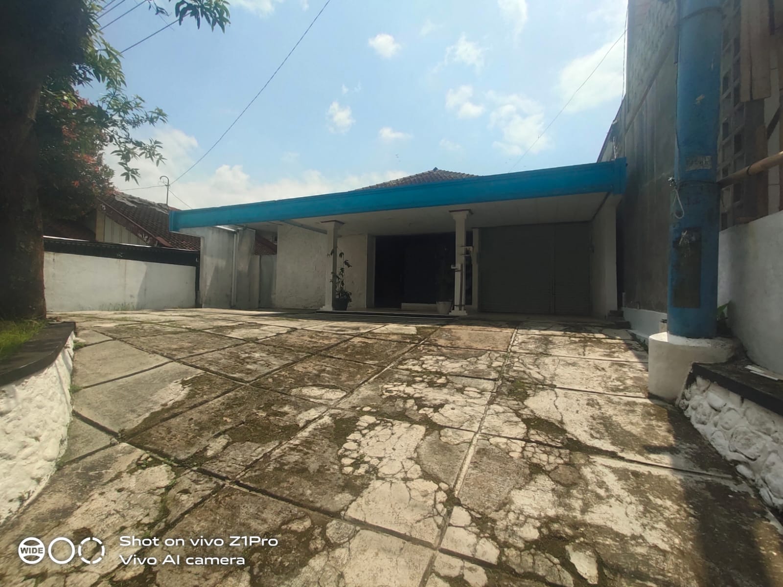 Rumah Terawat Halaman Luas Lokasi Strategis Jarak 600 Meter Ke Stasiun