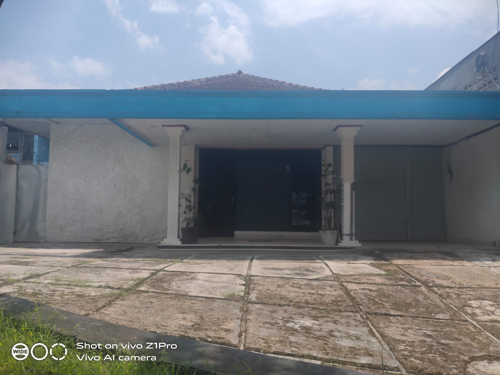 Rumah Terawat Halaman Luas Lokasi Strategis Jarak 600 Meter Ke Stasiun