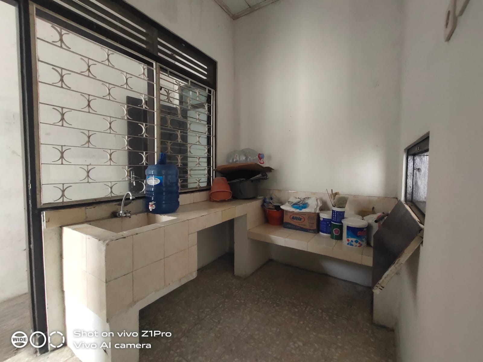 Rumah Terawat Halaman Luas Lokasi Strategis Jarak 600 Meter Ke Stasiun