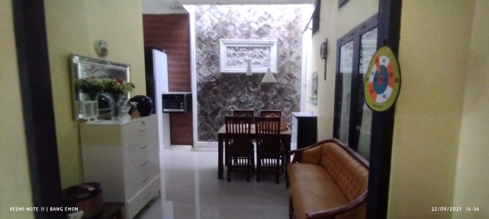 JUAL CEPAT RUMAH  KAMAR HOOK, 750 METER PASAR CERMEI