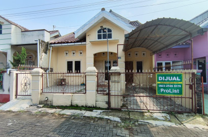 Disewakan  Rumah Perum Puri Hijau 2 Menit ke Taman kota Purwokerto