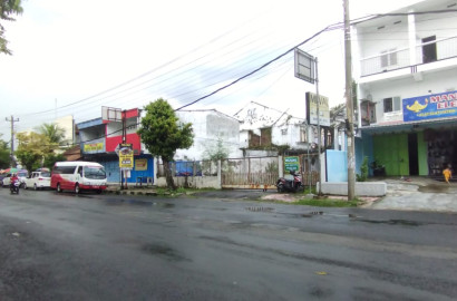 Dijual Tanah 1.984 m2 Bonus Bangunan,Tengah Kota Purbalingga