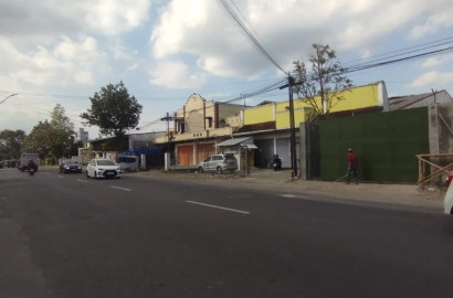 Disewakan Gudang + Kantor Akses Kendaraan Besar, Purwokerto Selatan