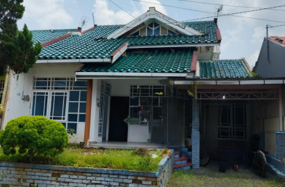 Dijual Rumah Tengah Kota Perum Elit Purwokerto - Permata Hijau