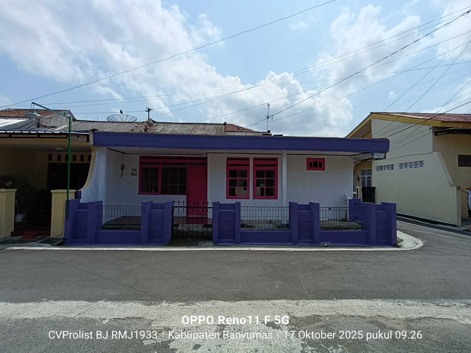 Di Jual Rumah Hook Di Perum Purwokerto Selatan