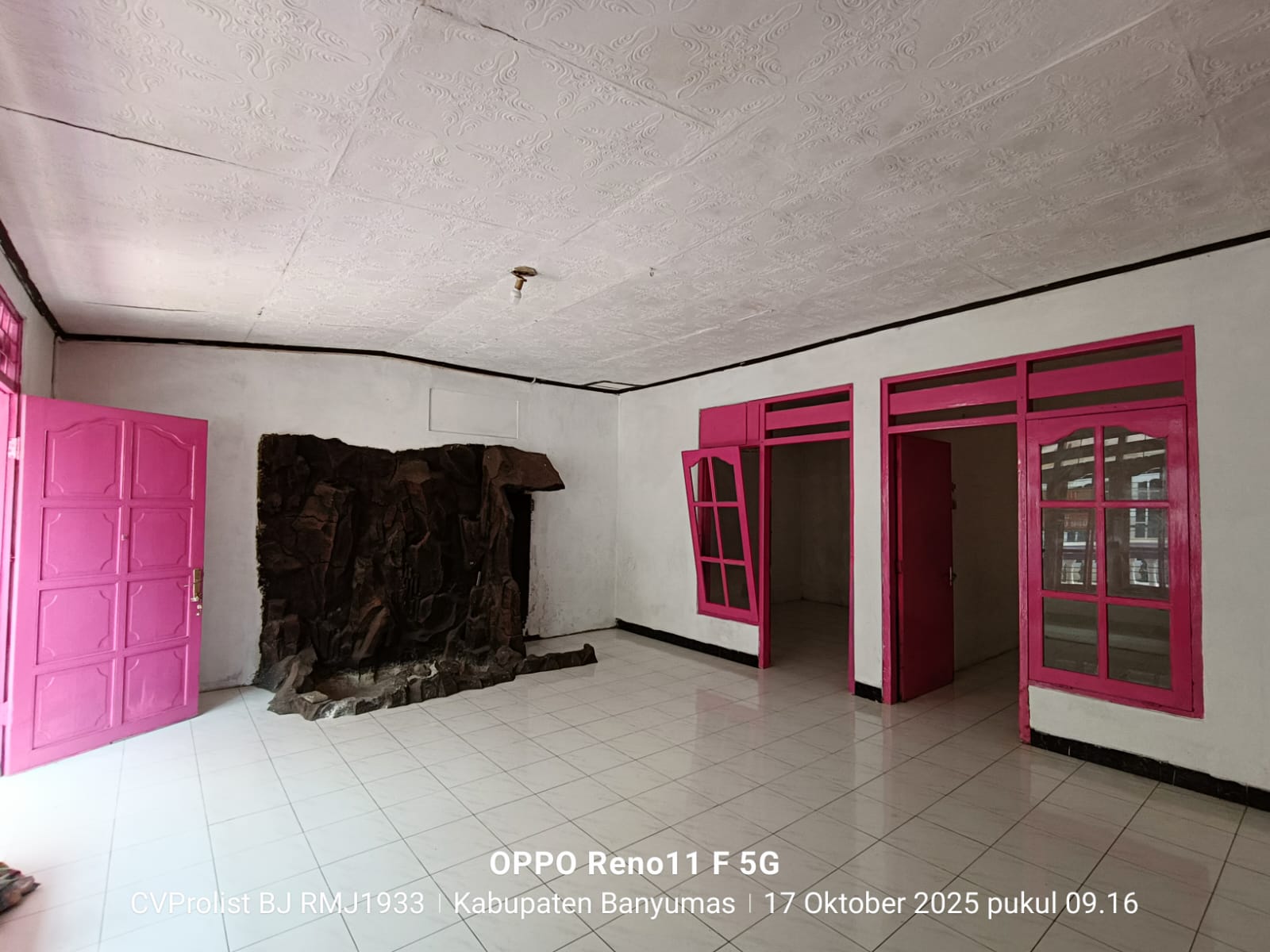 Di Jual Rumah Hook Di Perum Purwokerto Selatan