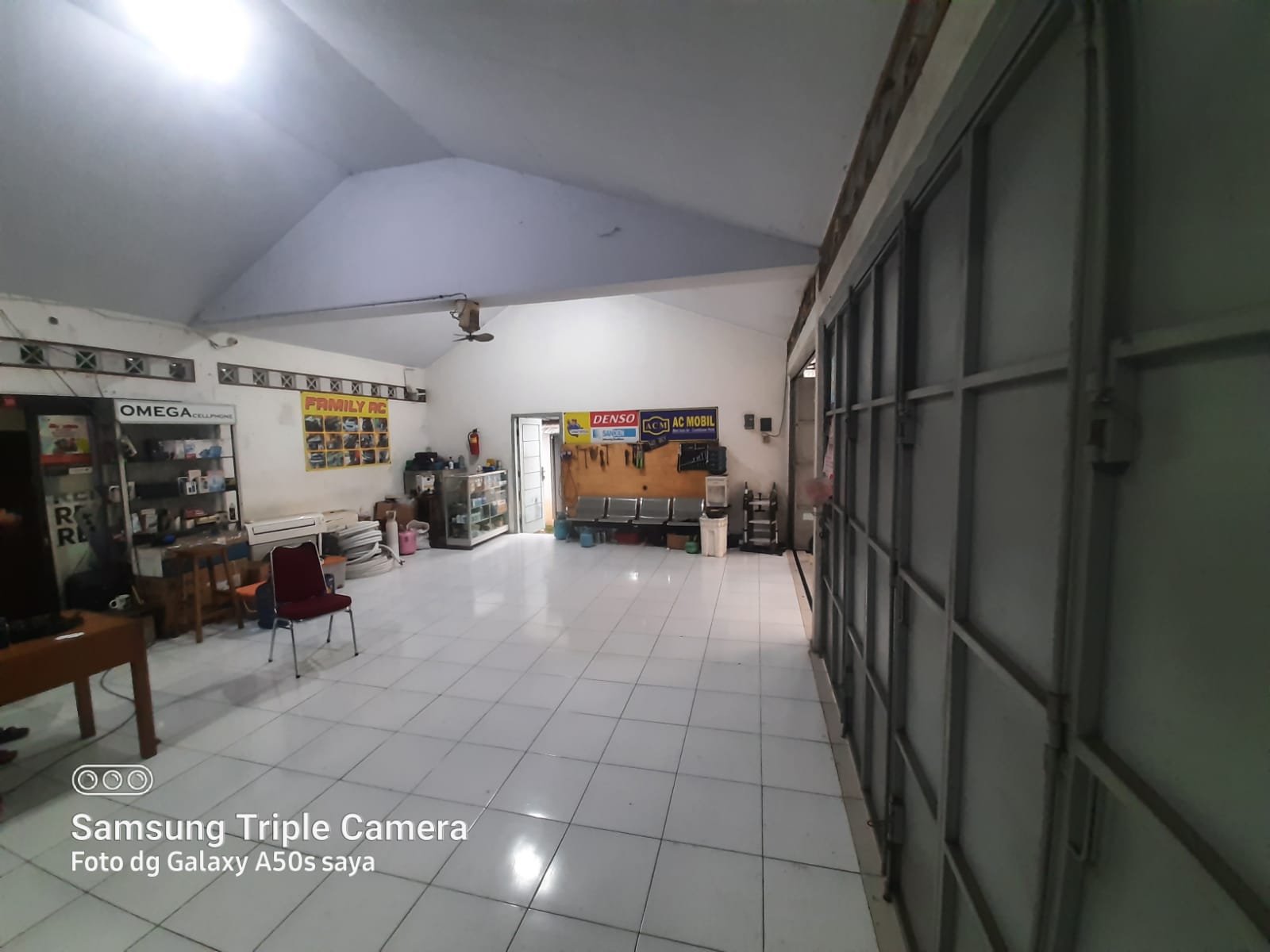 Dijual Tanah Bonus Bangunan dan Toko Pinggir Jalan Utama Banyumas Cocok untuk Gudang