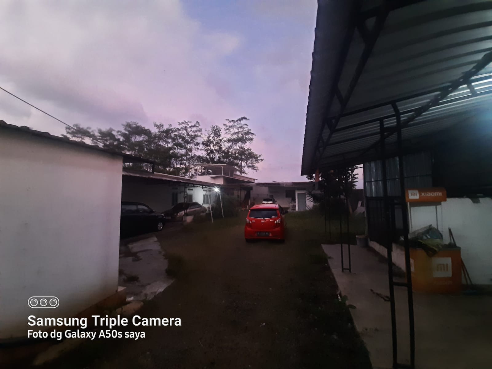 Dijual Tanah Bonus Bangunan dan Toko Pinggir Jalan Utama Banyumas Cocok untuk Gudang