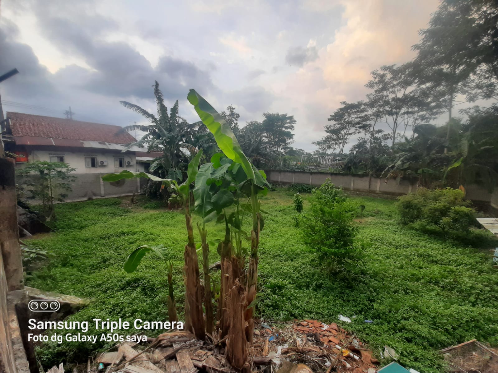 Dijual Tanah Bonus Bangunan dan Toko Pinggir Jalan Utama Banyumas Cocok untuk Gudang