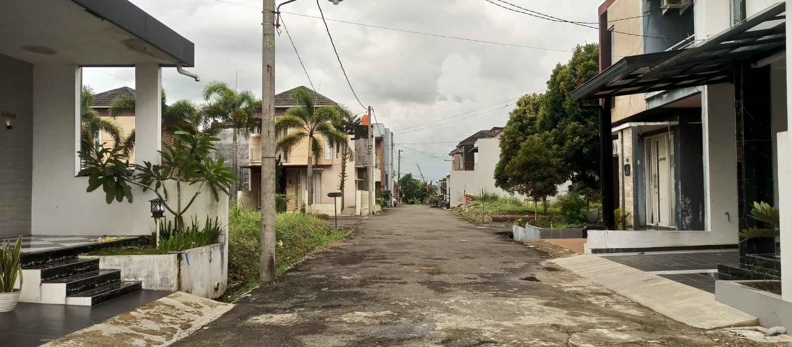 Dijual Cepat Rumah Modern Mewah Daerah Arcawinangun Purwokerto