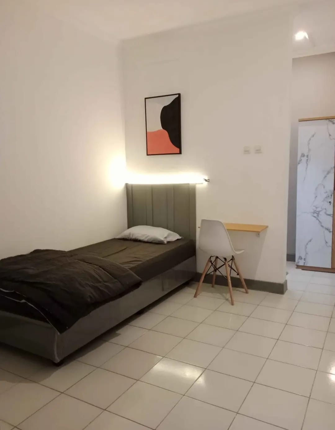 Rumah Kos Bagus Aktif Area Kampus UNSUD