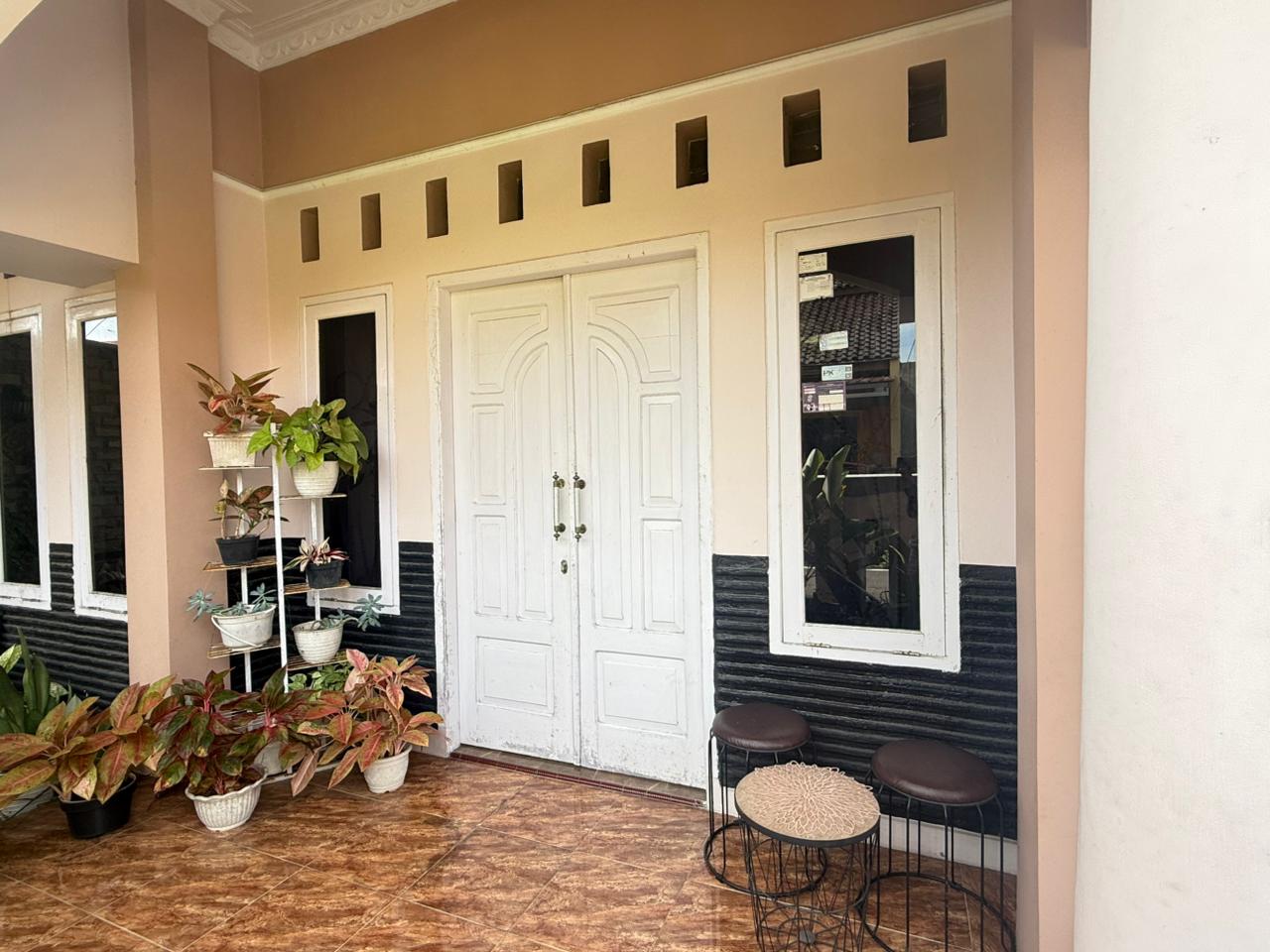 Dijual Rumah 4 Kamar, 550 Meter SMP/SMA Nasional 3 Bahasa Putera Harapan