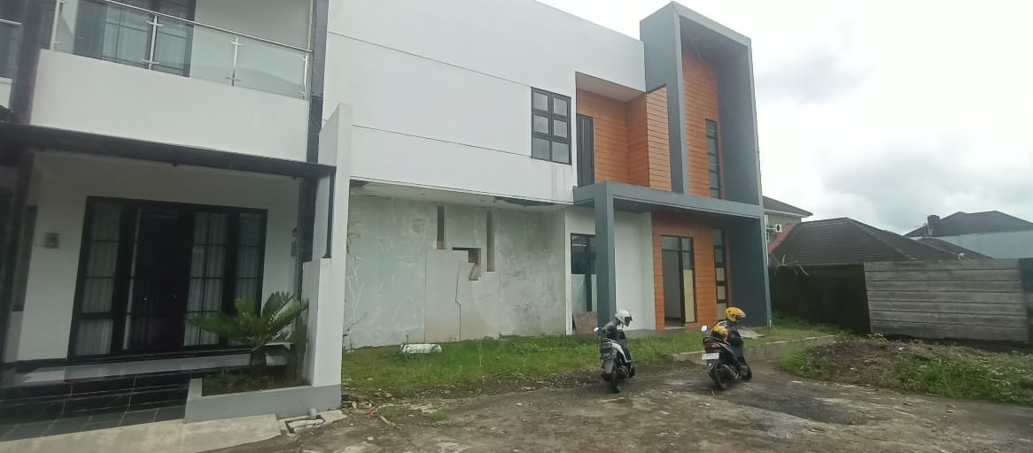 Dijual Cepat Rumah Modern Mewah Daerah Arcawinangun Purwokerto