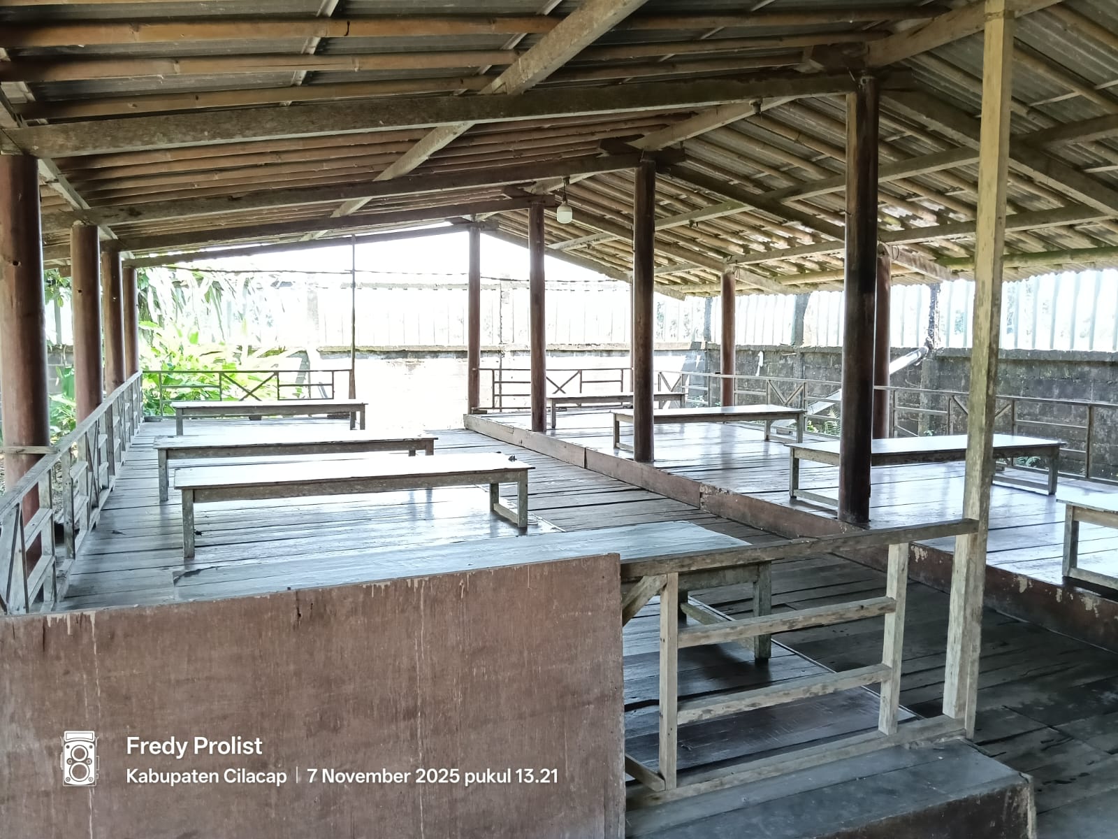 Dijual Bawah Harga Pasar Tanah Bonus toko Lebar Cantik - Kesugihan Cilacap