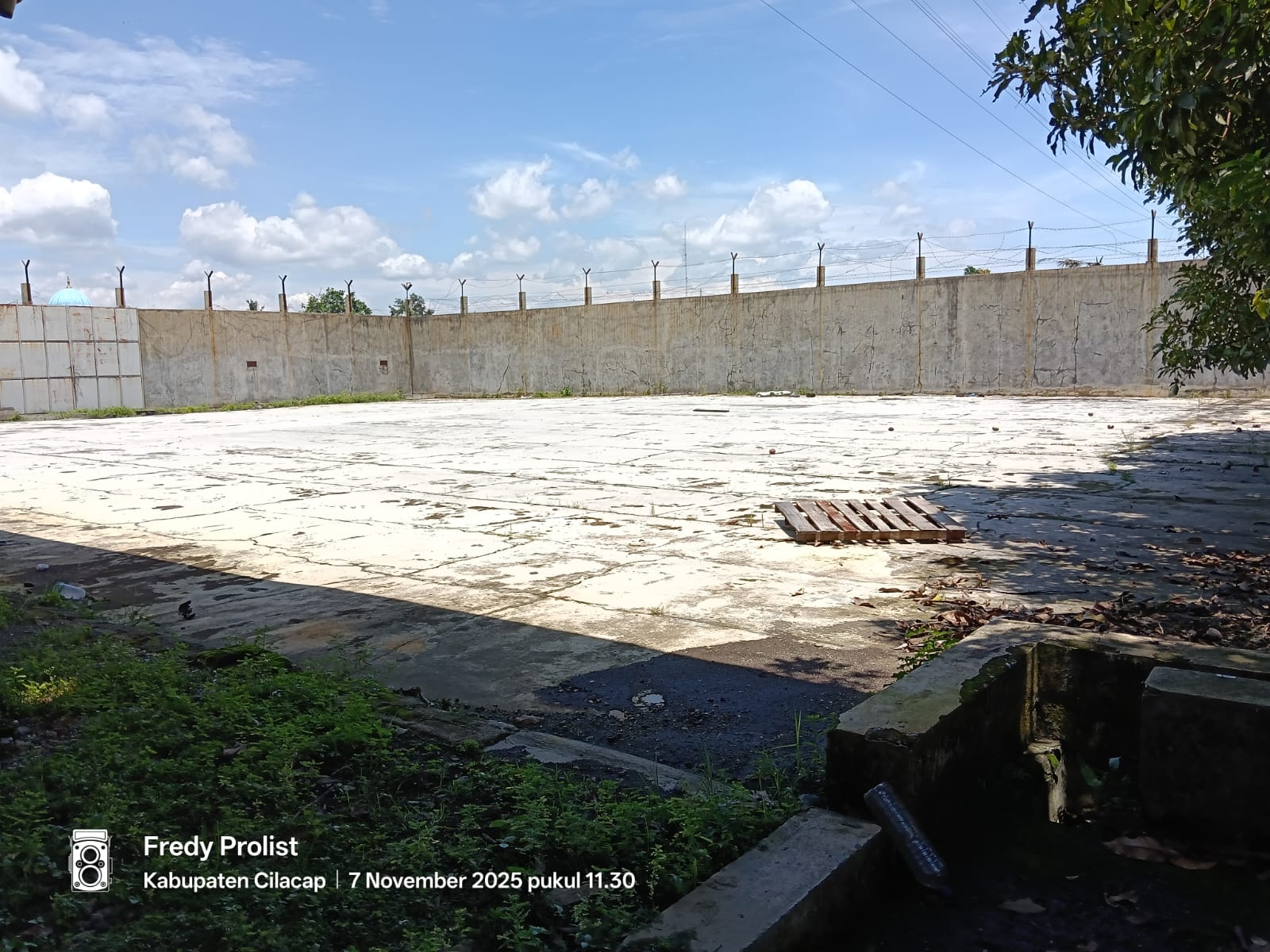 Dijual Tanah Luas Ada Gudang Cocok Untuk Area Pergudangan Di Cilacap Utara