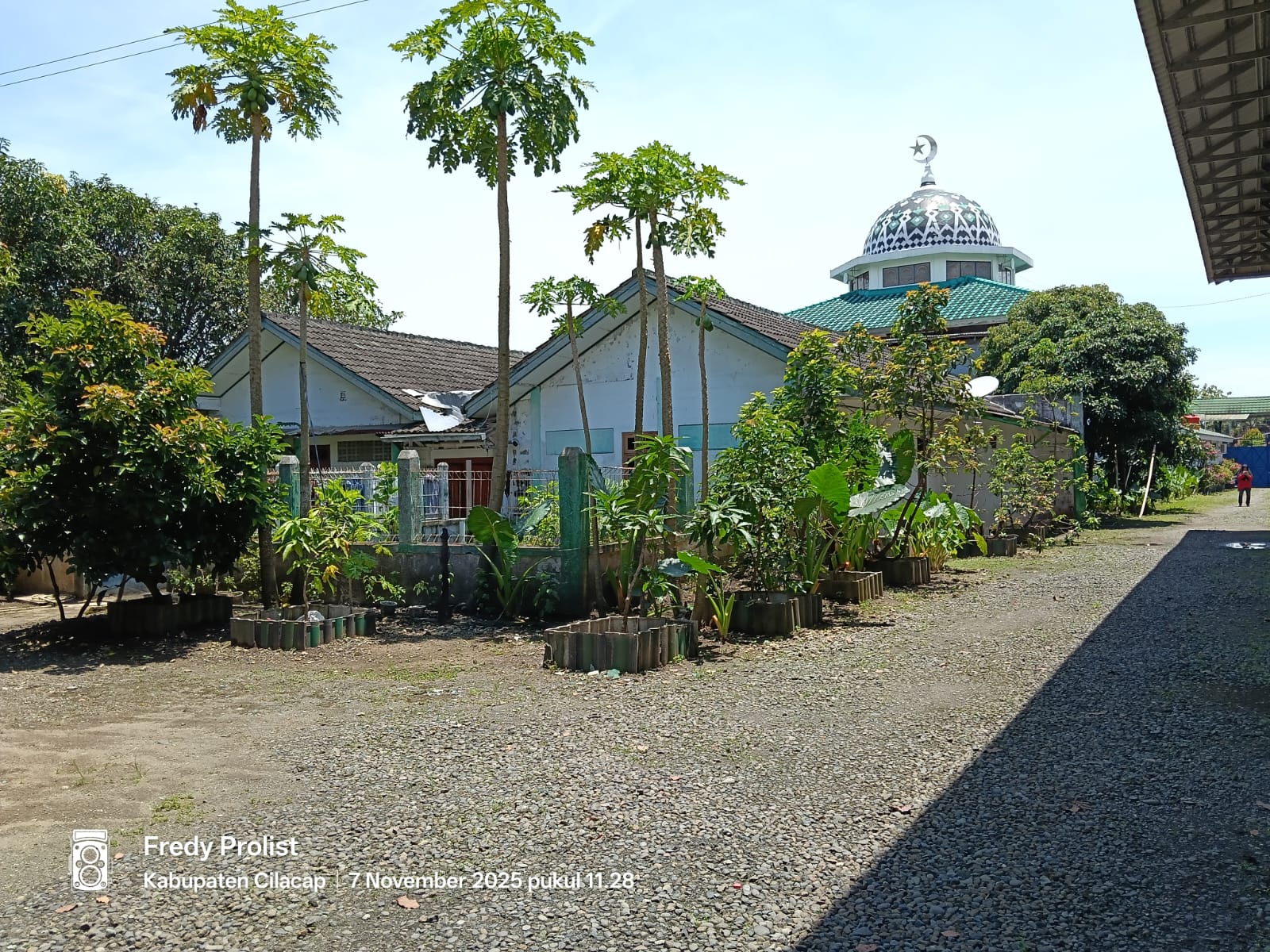 Dijual Tanah Luas Ada Gudang Cocok Untuk Area Pergudangan Di Cilacap Utara
