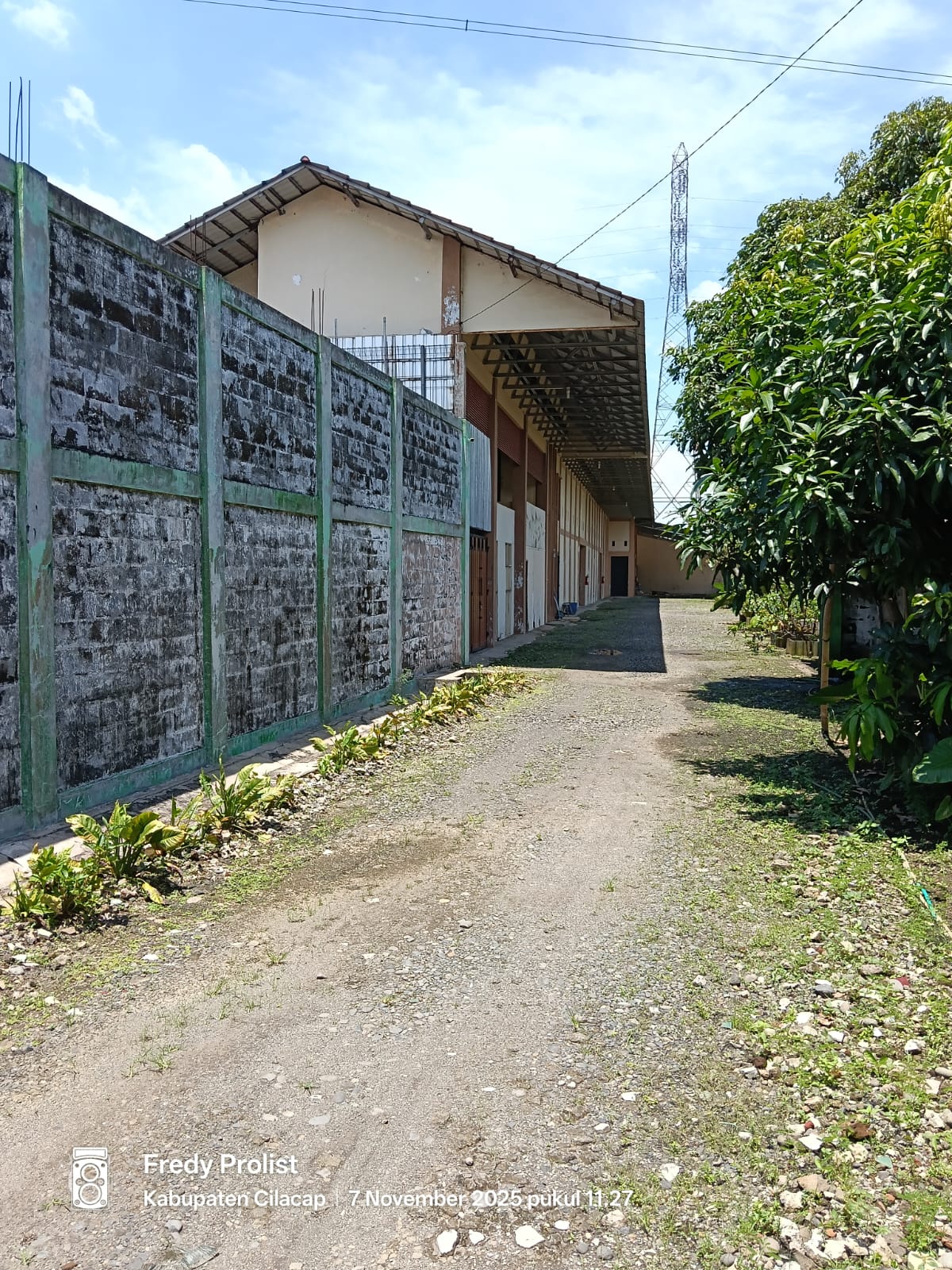 Dijual Tanah Luas Ada Gudang Cocok Untuk Area Pergudangan Di Cilacap Utara